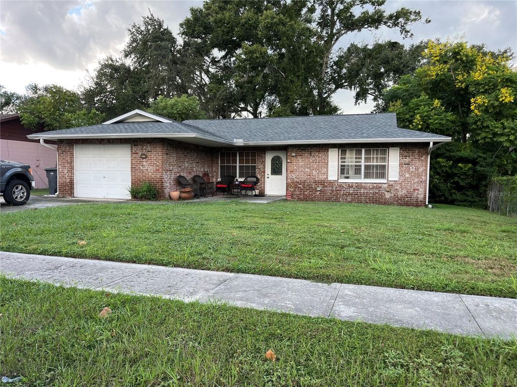 Photo of 1217 Oak Valley Drive, Seffner, FL 33584 (MLS # TB8432237)