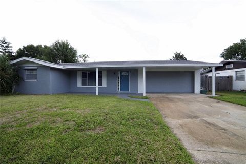 A home in DAYTONA BEACH