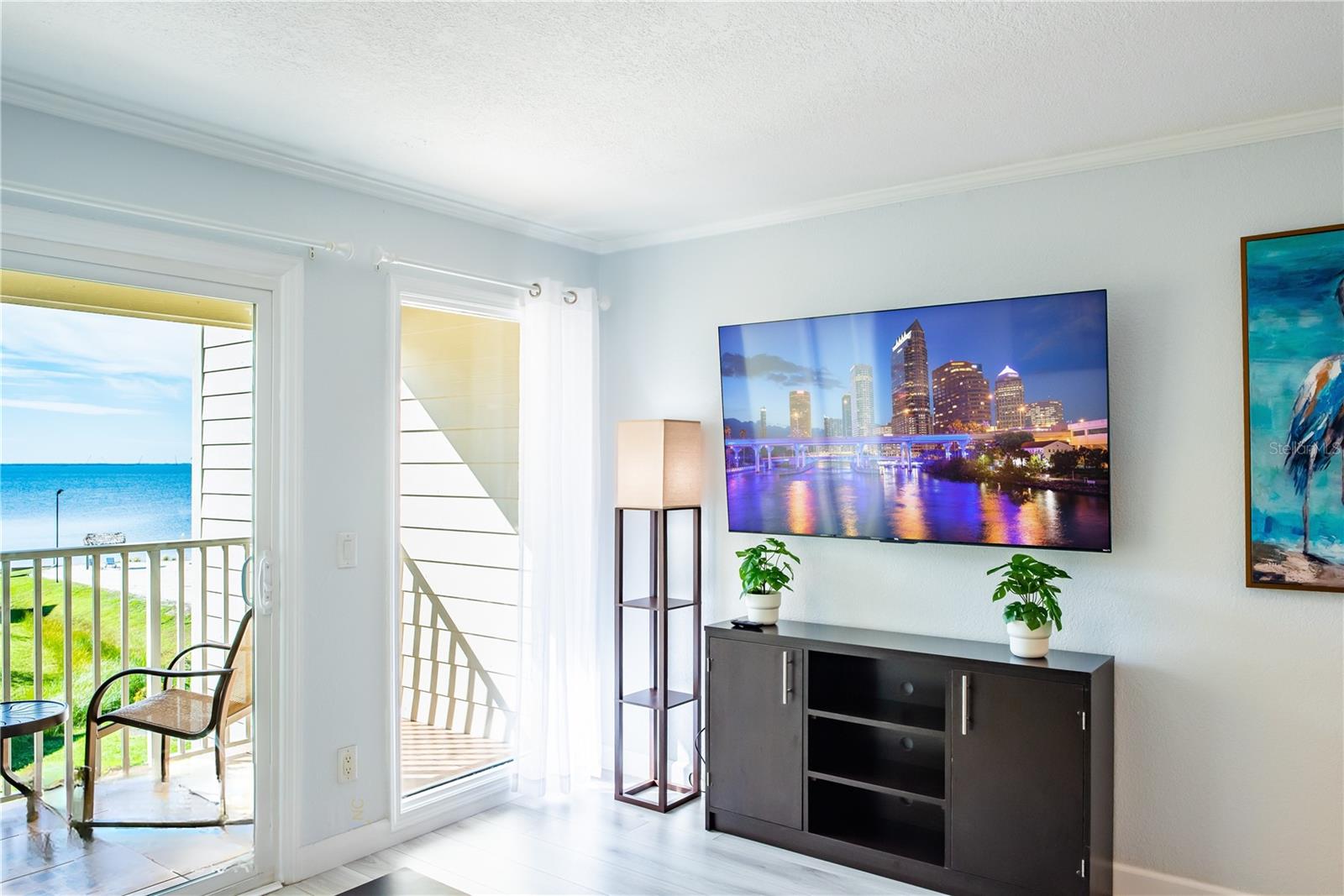 2506 N ROCKY POINT DRIVE 301
