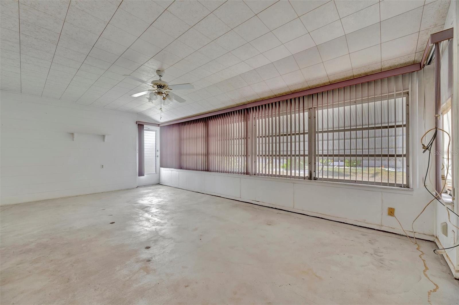 DEL WEBBS SUN CITY FLORIDA UN - Residential