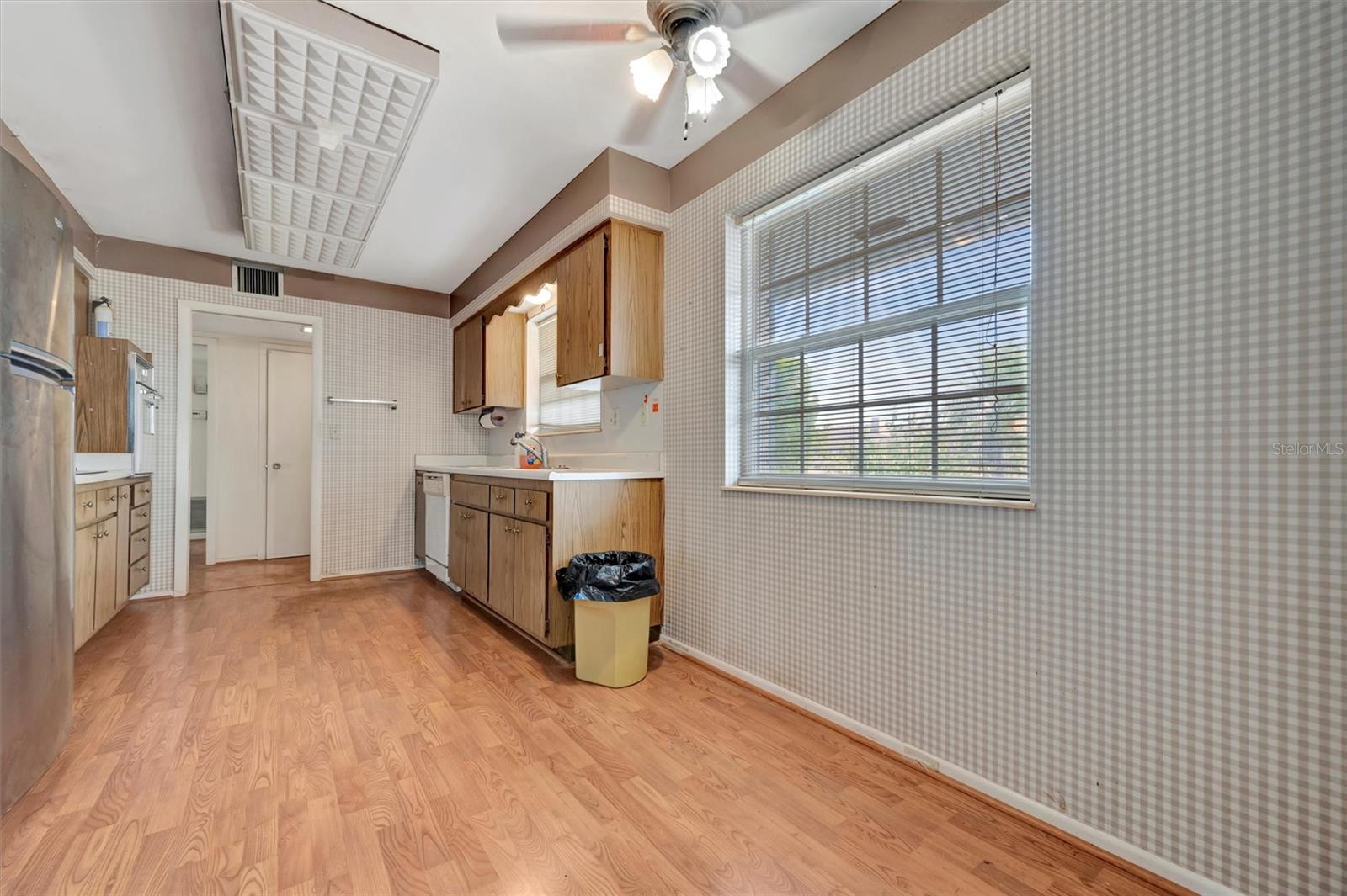 DEL WEBBS SUN CITY FLORIDA UN - Residential