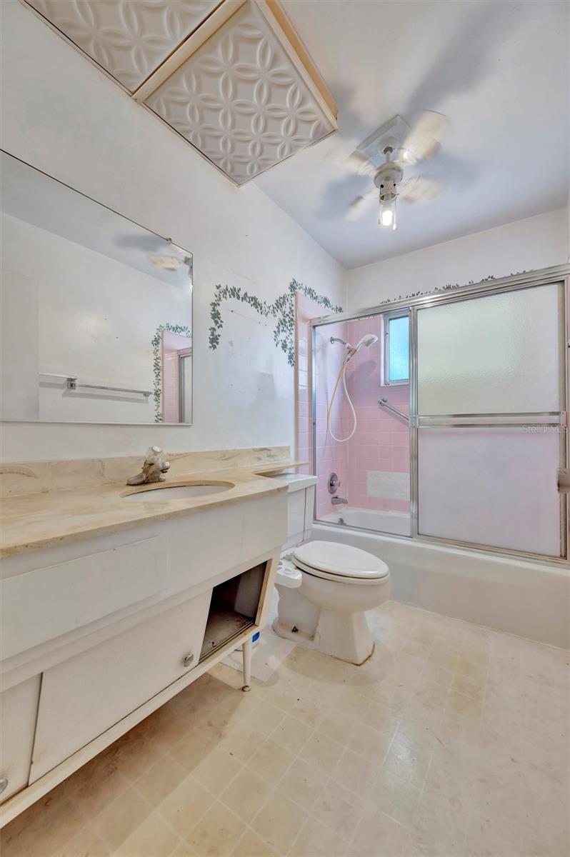 DEL WEBBS SUN CITY FLORIDA UN - Residential