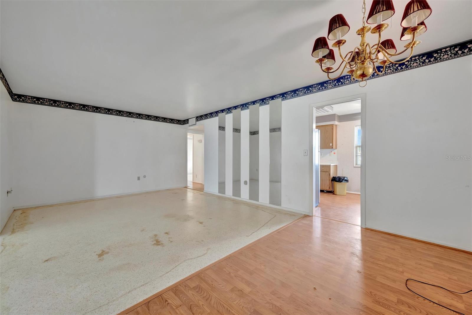 DEL WEBBS SUN CITY FLORIDA UN - Residential