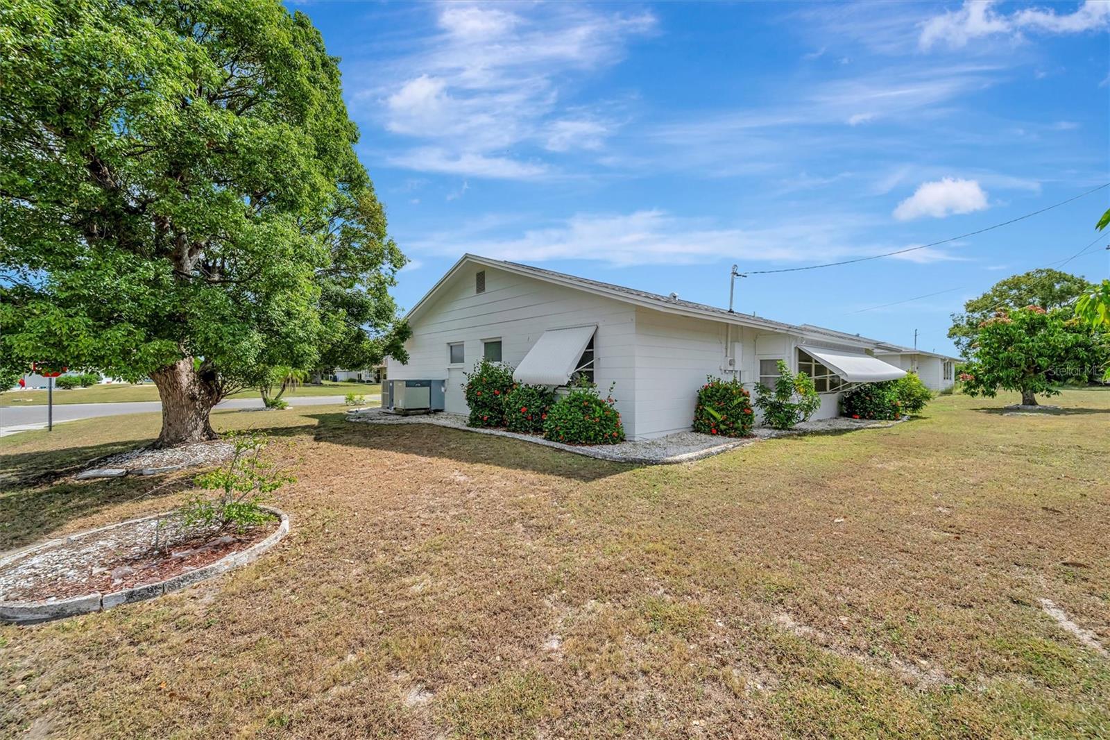 DEL WEBBS SUN CITY FLORIDA UN - Residential