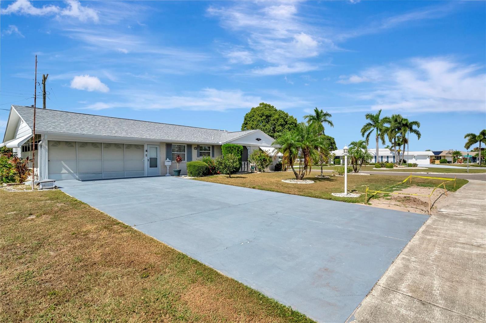 DEL WEBBS SUN CITY FLORIDA UN - Residential