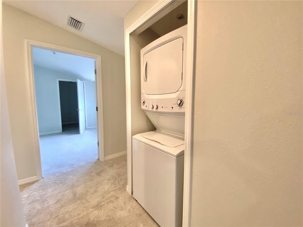 VILLAS/LK IVANHOE - Residential Lease