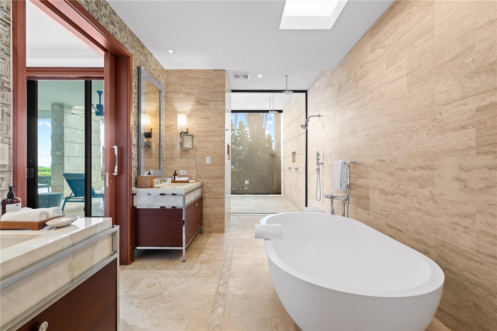 WEST BEACH RESIDENCES - Residential