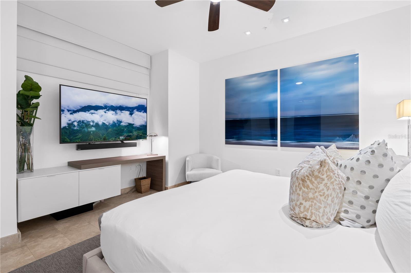 WEST BEACH RESIDENCES - Residential
