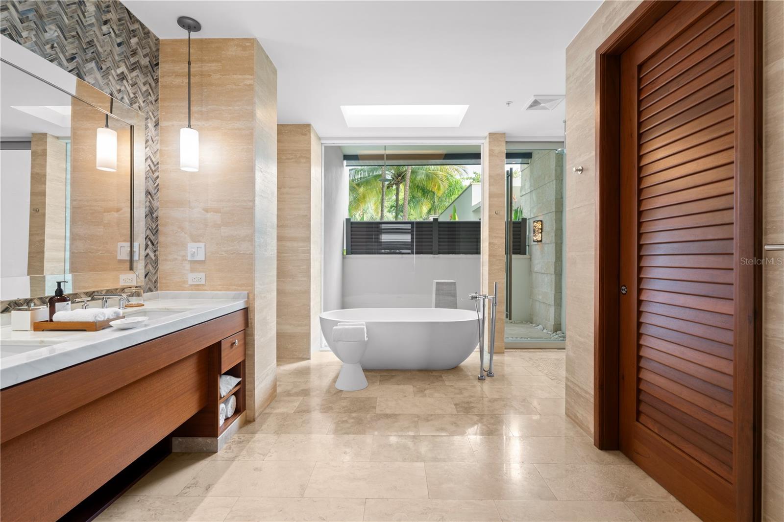 WEST BEACH RESIDENCES - Residential