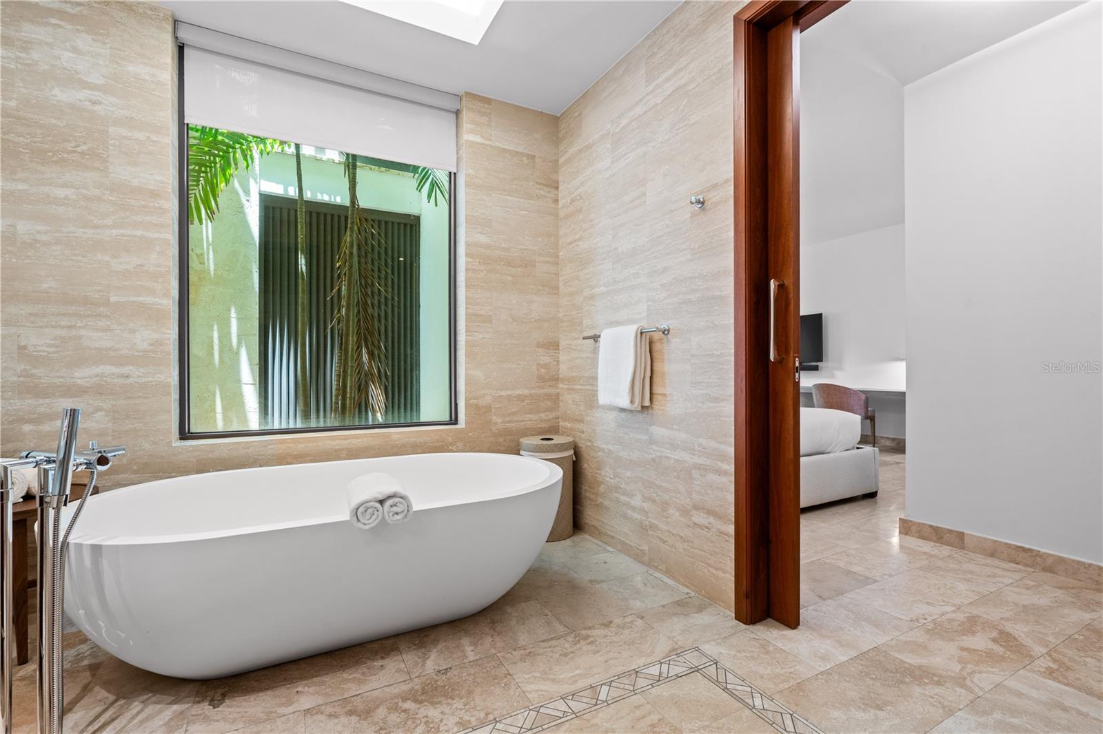 WEST BEACH RESIDENCES - Residential