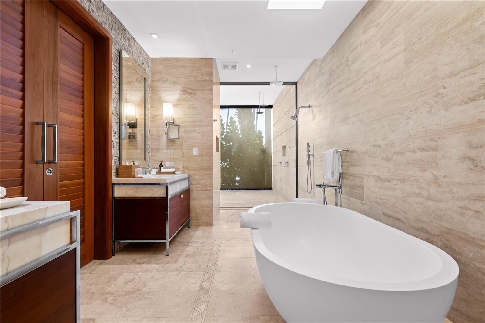 WEST BEACH RESIDENCES - Residential