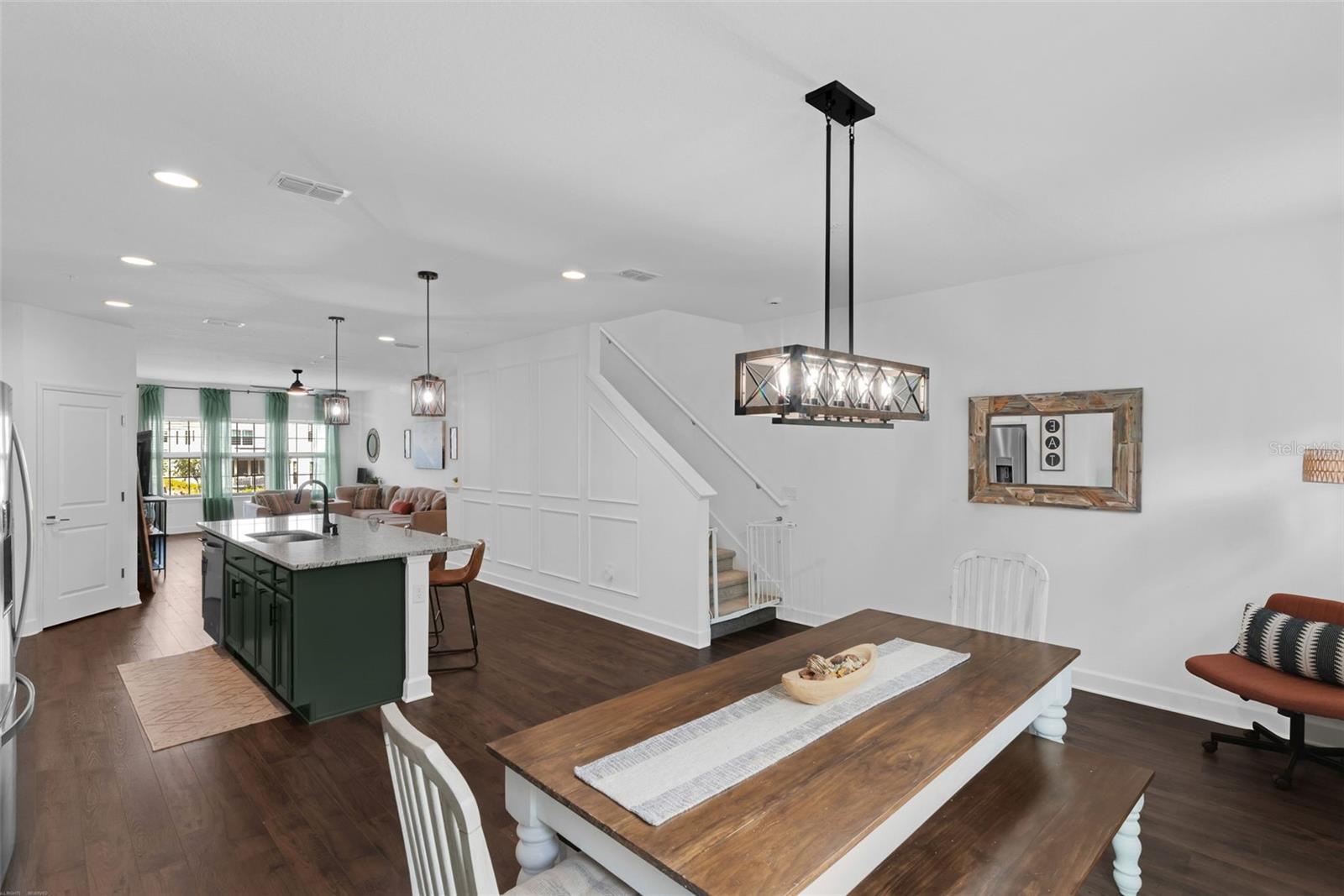 SEMINOLE CROSSING TWNHMS - Residential