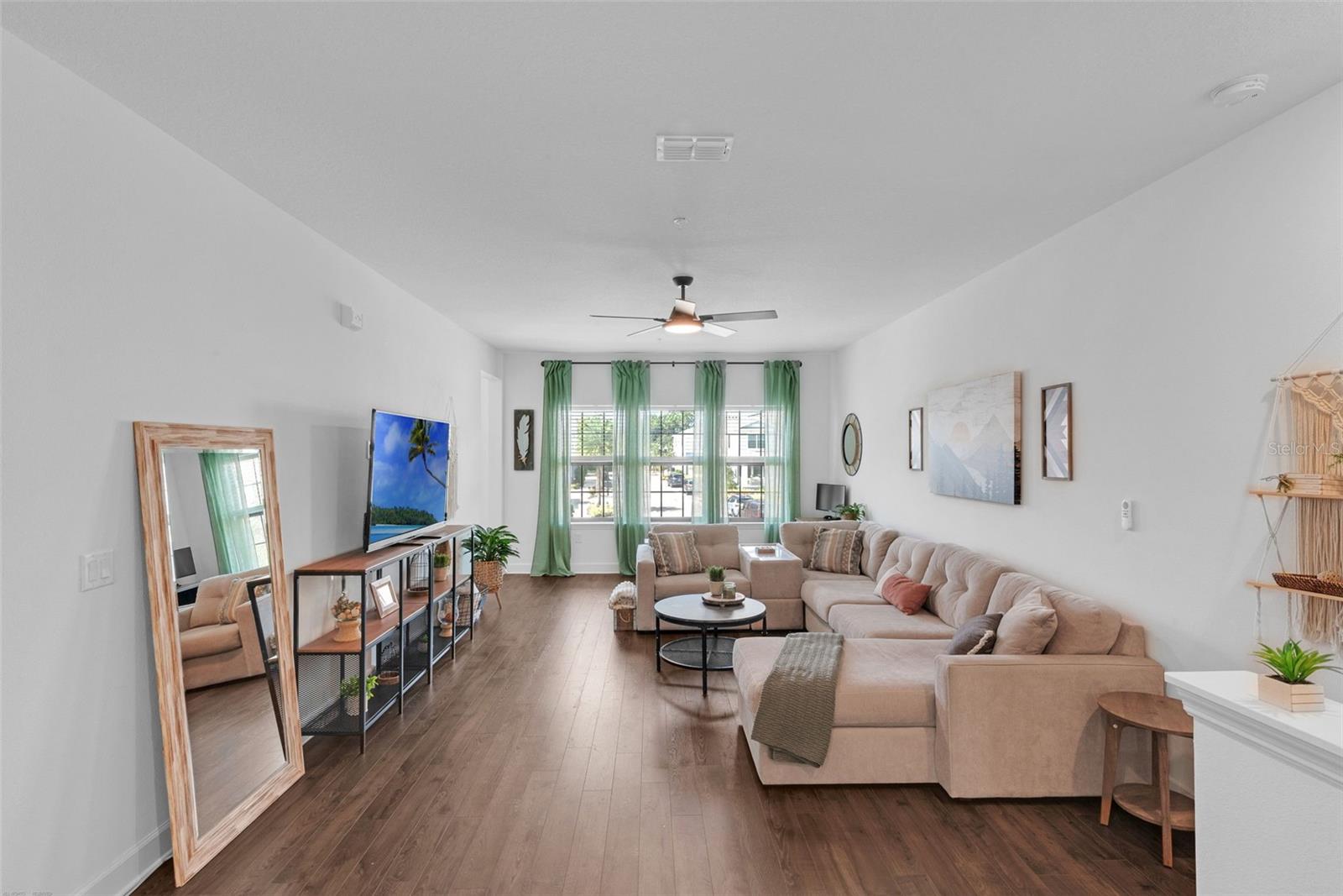 SEMINOLE CROSSING TWNHMS - Residential