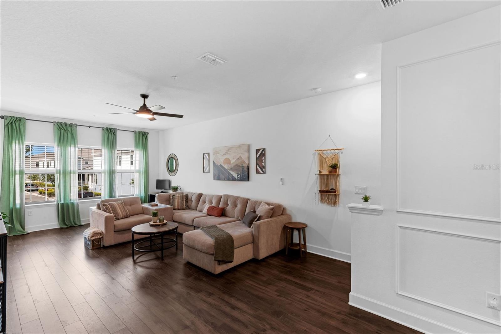 SEMINOLE CROSSING TWNHMS - Residential