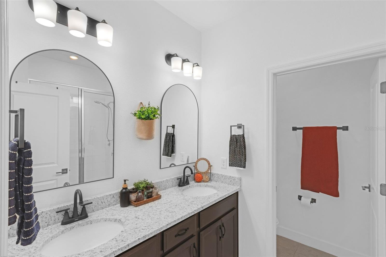 SEMINOLE CROSSING TWNHMS - Residential