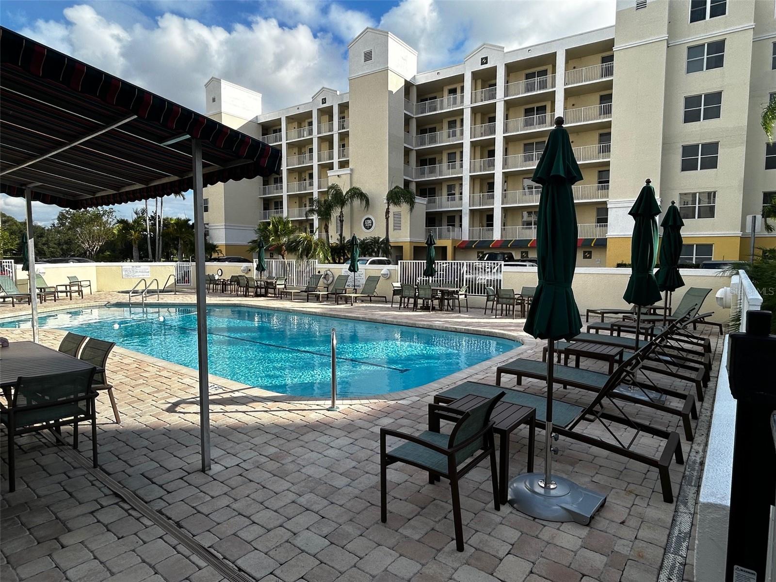 COUNTRY CLUB CONDO AT EAST BAY - Residential