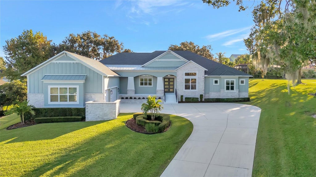 Photo of 11906 Heron Cove, Clermont, FL 34711 (MLS # G5119070)