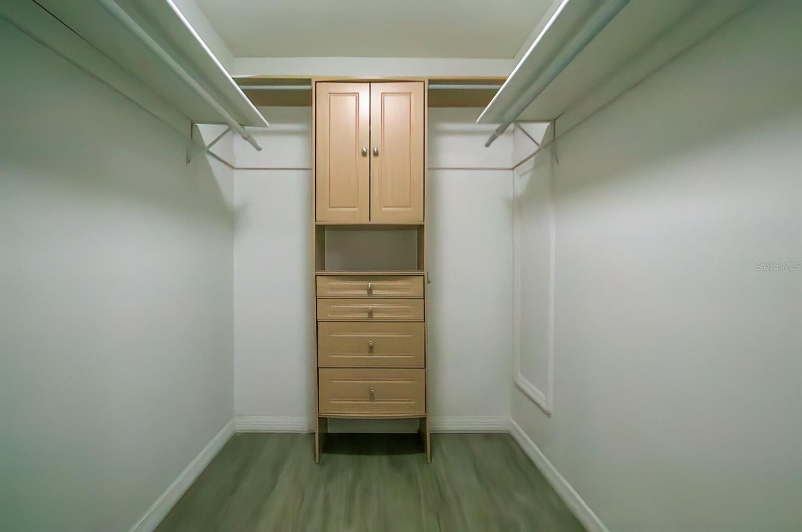 LIVINGSTON UNIT IV - Residential