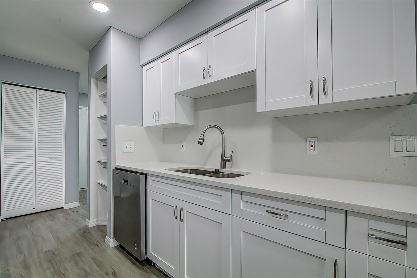 LIVINGSTON UNIT IV - Residential