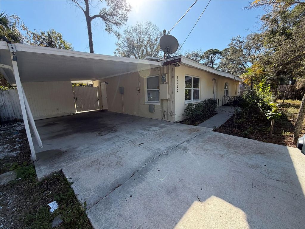 Photo of 1062 40th Street, Sarasota, FL 34234 (MLS # A4680615)