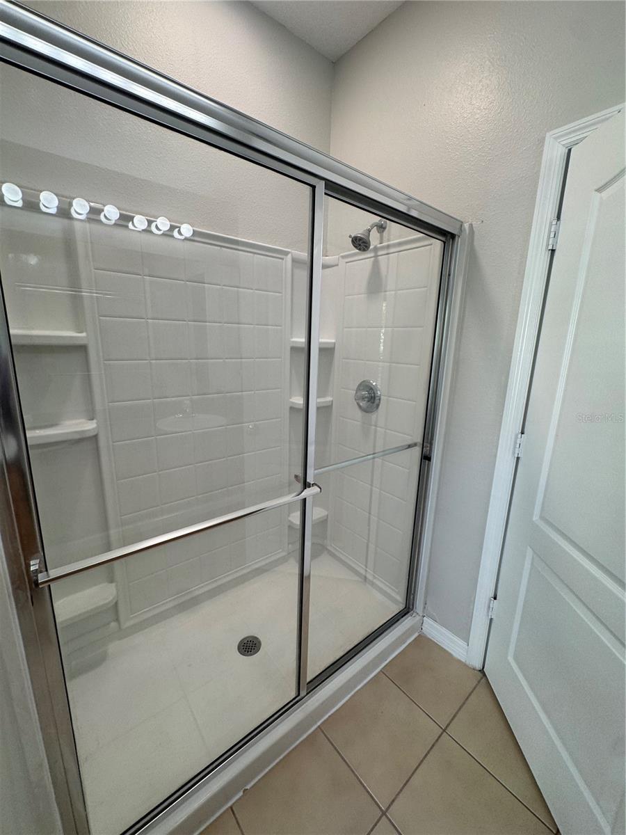 CARTER GLEN - Residential Lease