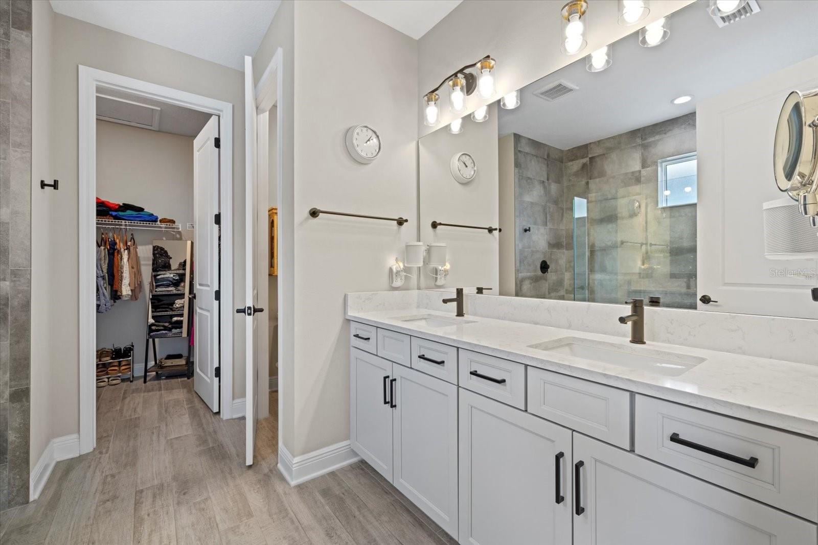 SWEETWATER AT LAKEWOOD RANCH PH I & II - Residential