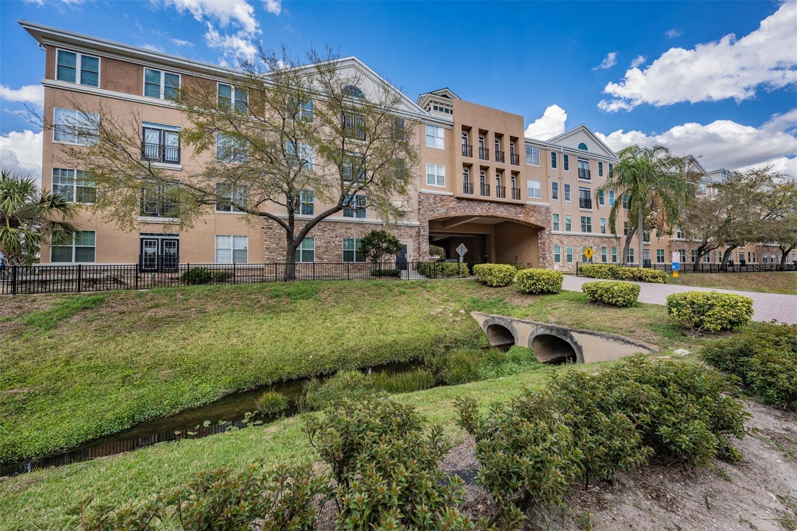 VILLA SONOMA CONDOMINIUMS - Residential