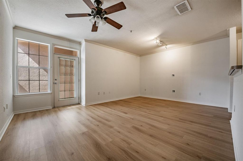 Photo of 4221 W Spruce Street #1302, Tampa, FL 33607 (MLS # TB8481854)