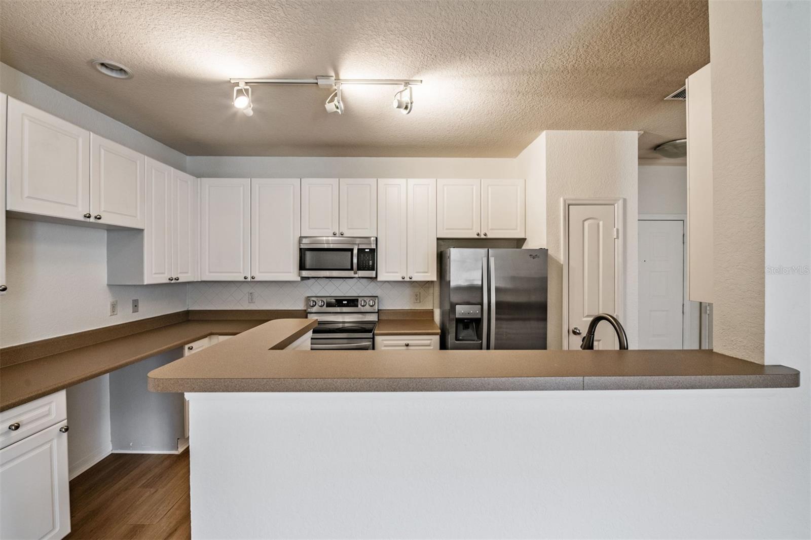 VILLA SONOMA CONDOMINIUMS - Residential