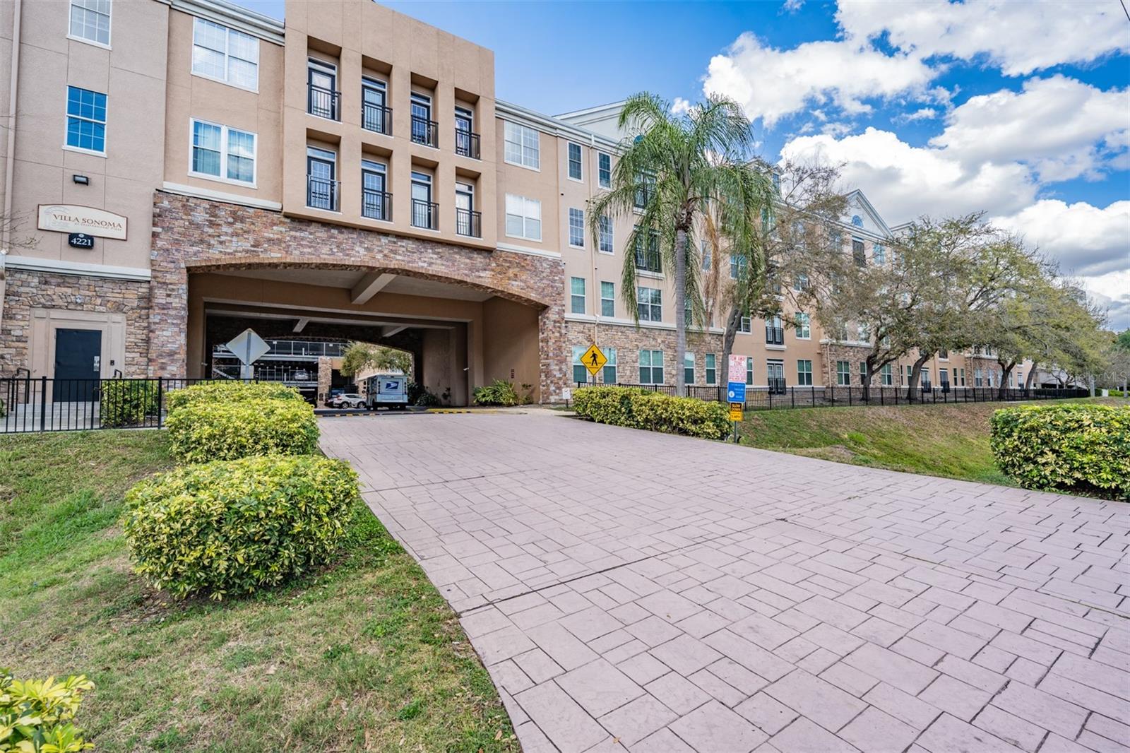 VILLA SONOMA CONDOMINIUMS - Residential