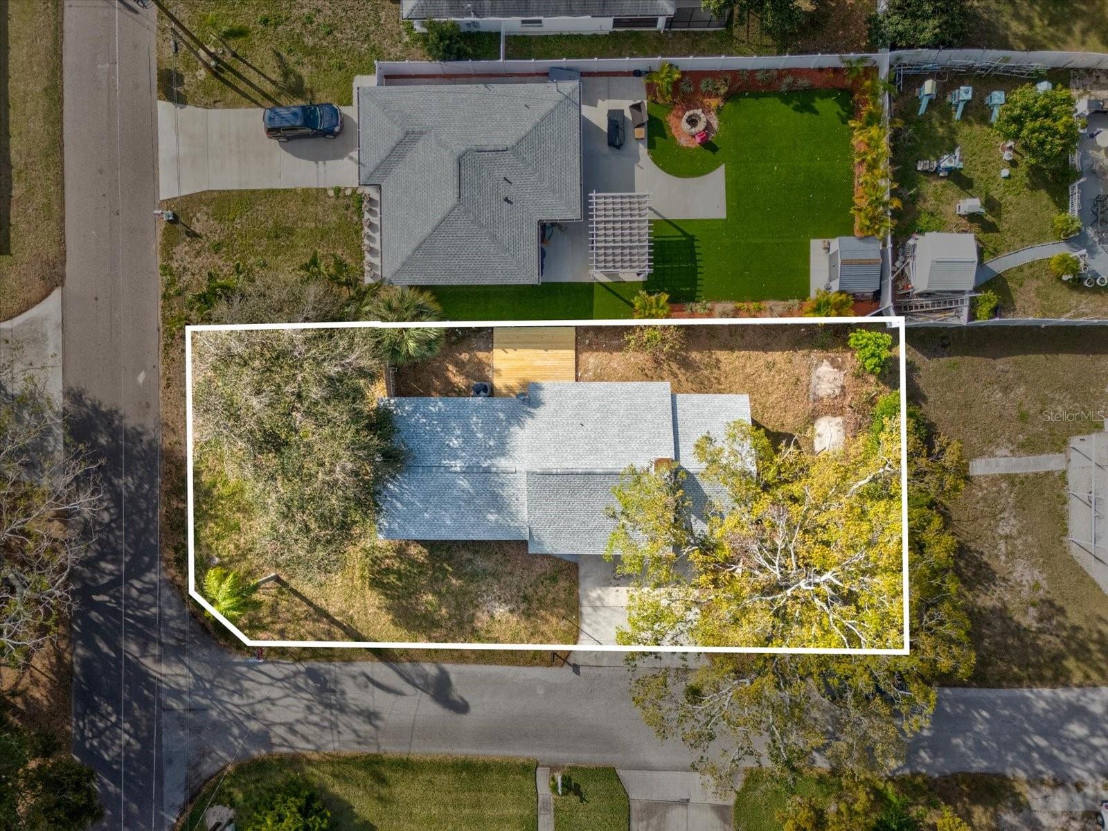 2530 SUNSET DRIVE