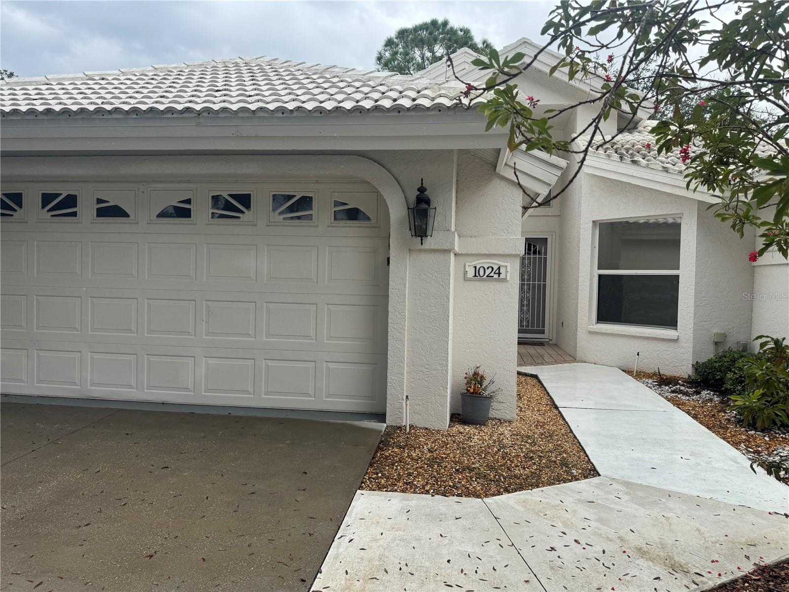 1024 HARBOR TOWN DRIVE