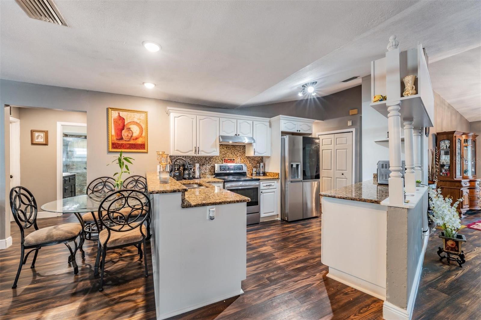 BLOOMINGDALE OAKS - Residential