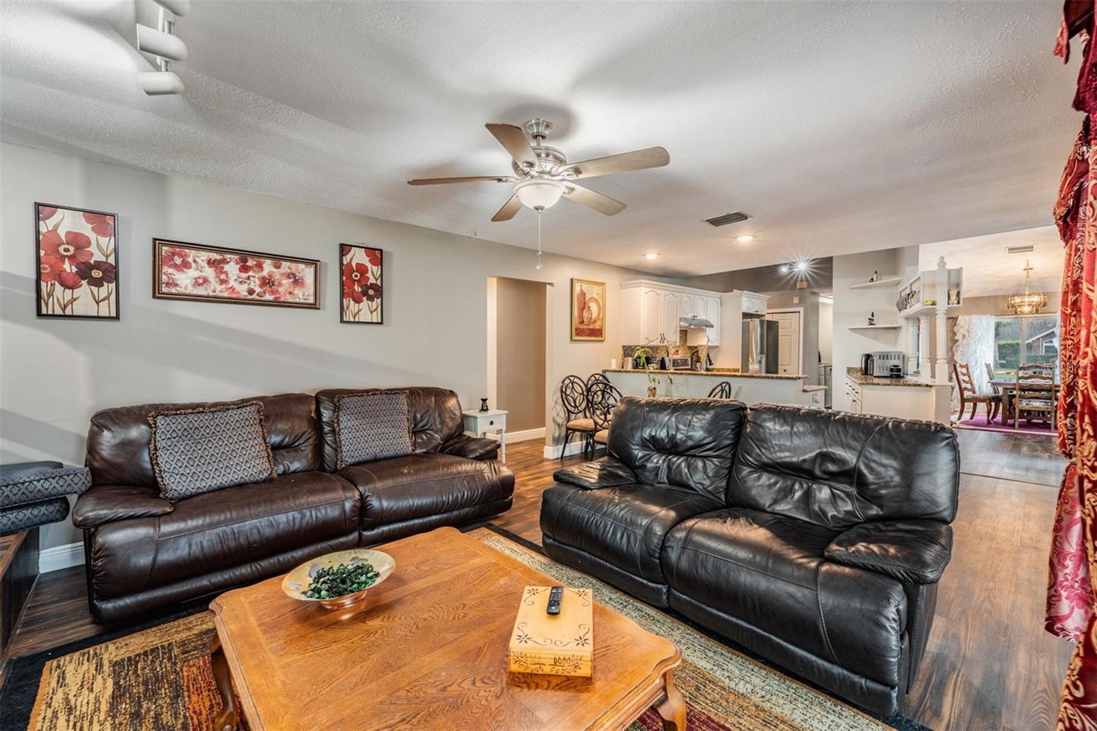 BLOOMINGDALE OAKS - Residential