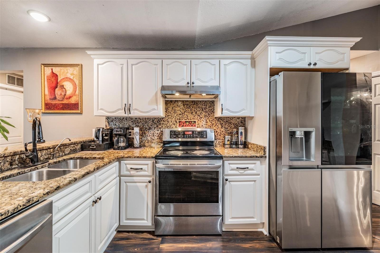 BLOOMINGDALE OAKS - Residential