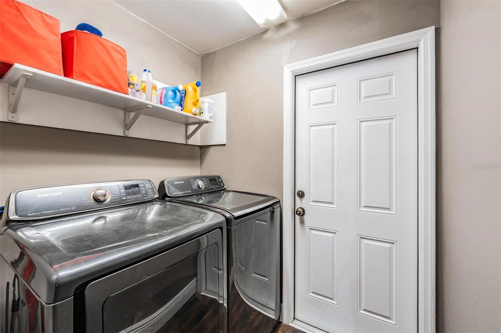 BLOOMINGDALE OAKS - Residential