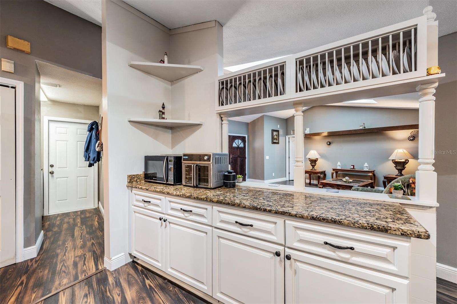 BLOOMINGDALE OAKS - Residential