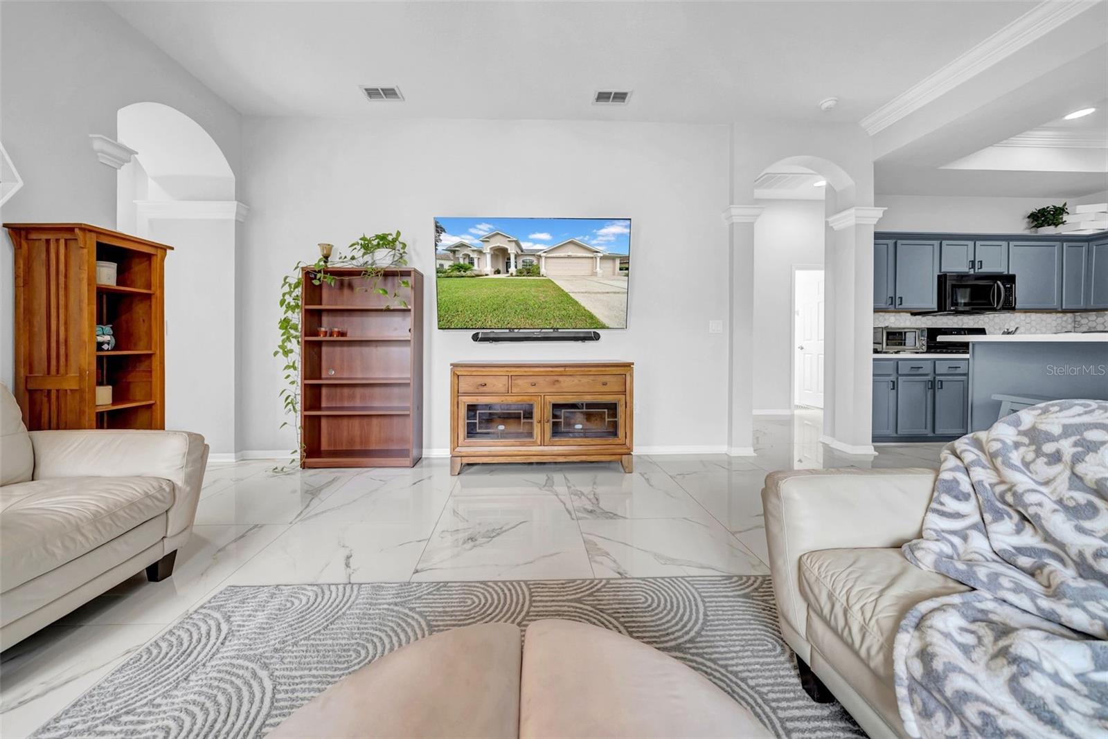 HERNANDO OAKS PH 1 - Residential
