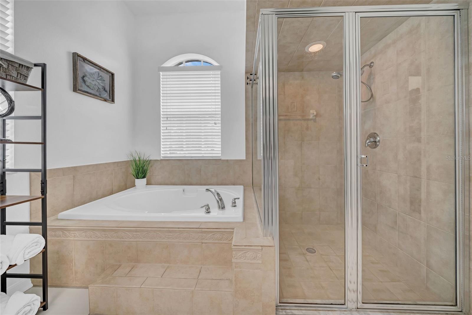 HERNANDO OAKS PH 1 - Residential