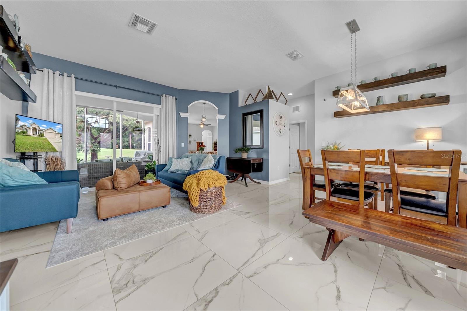 HERNANDO OAKS PH 1 - Residential