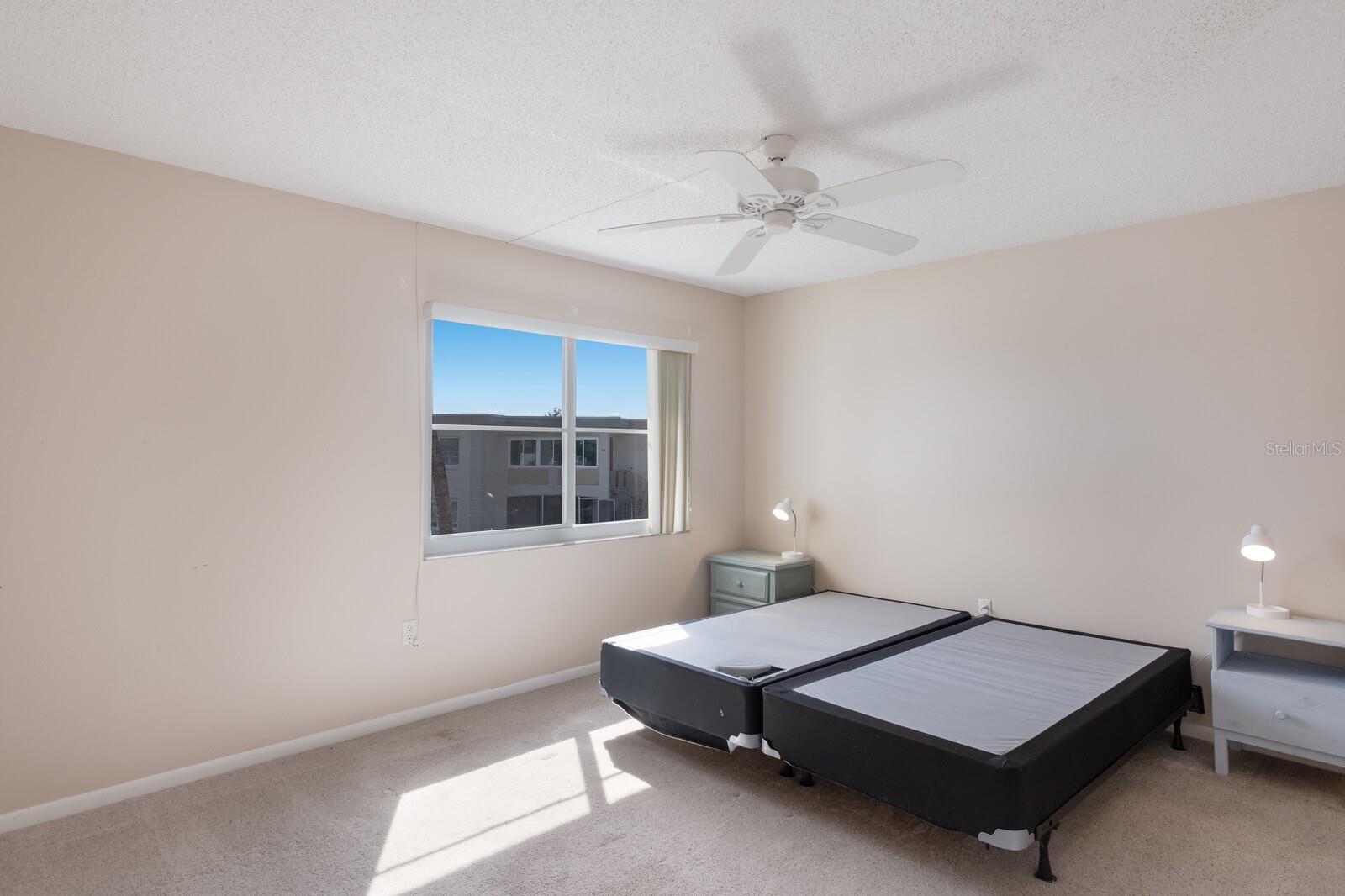 SHELL POINT UNIT II - Residential