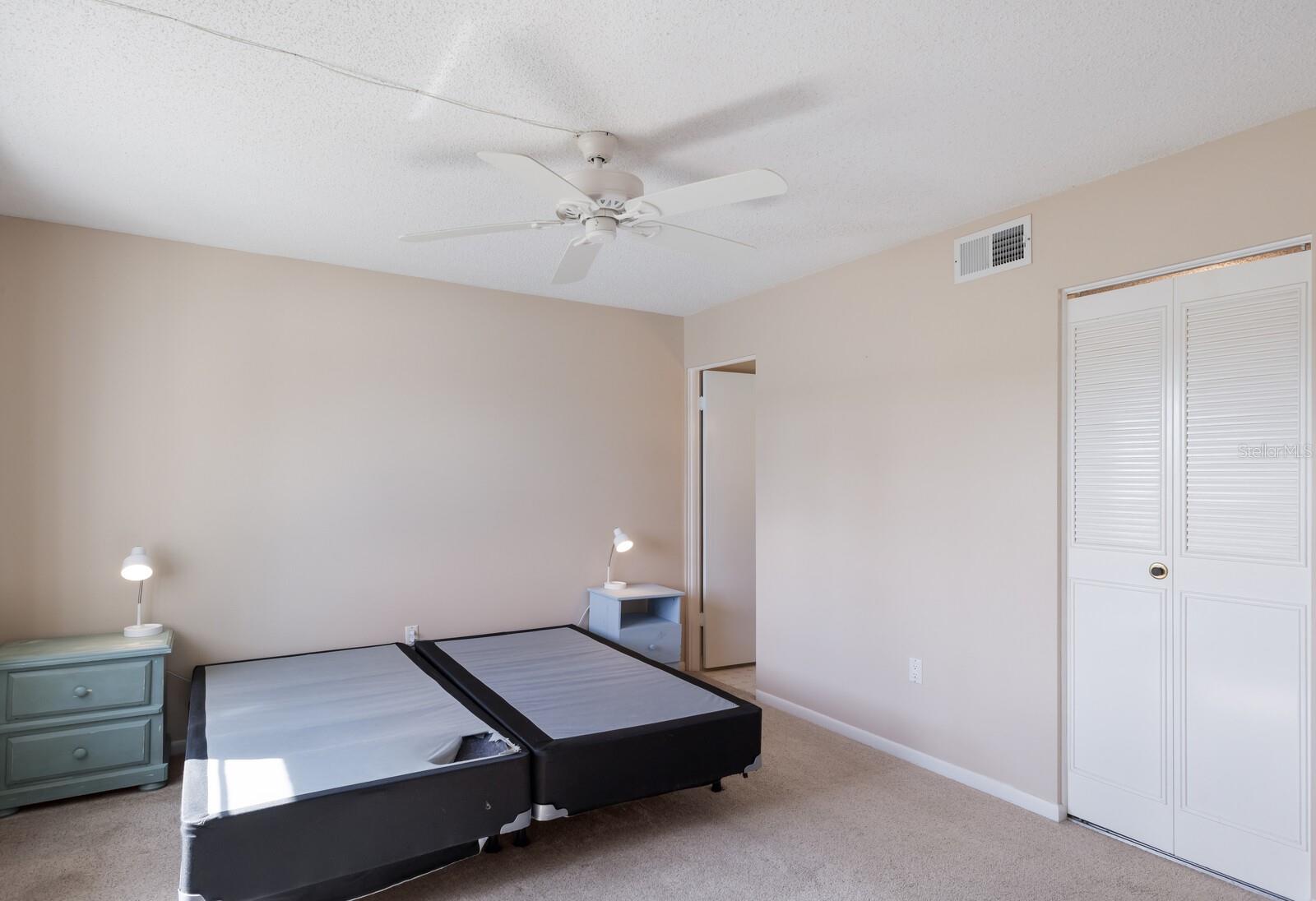 SHELL POINT UNIT II - Residential