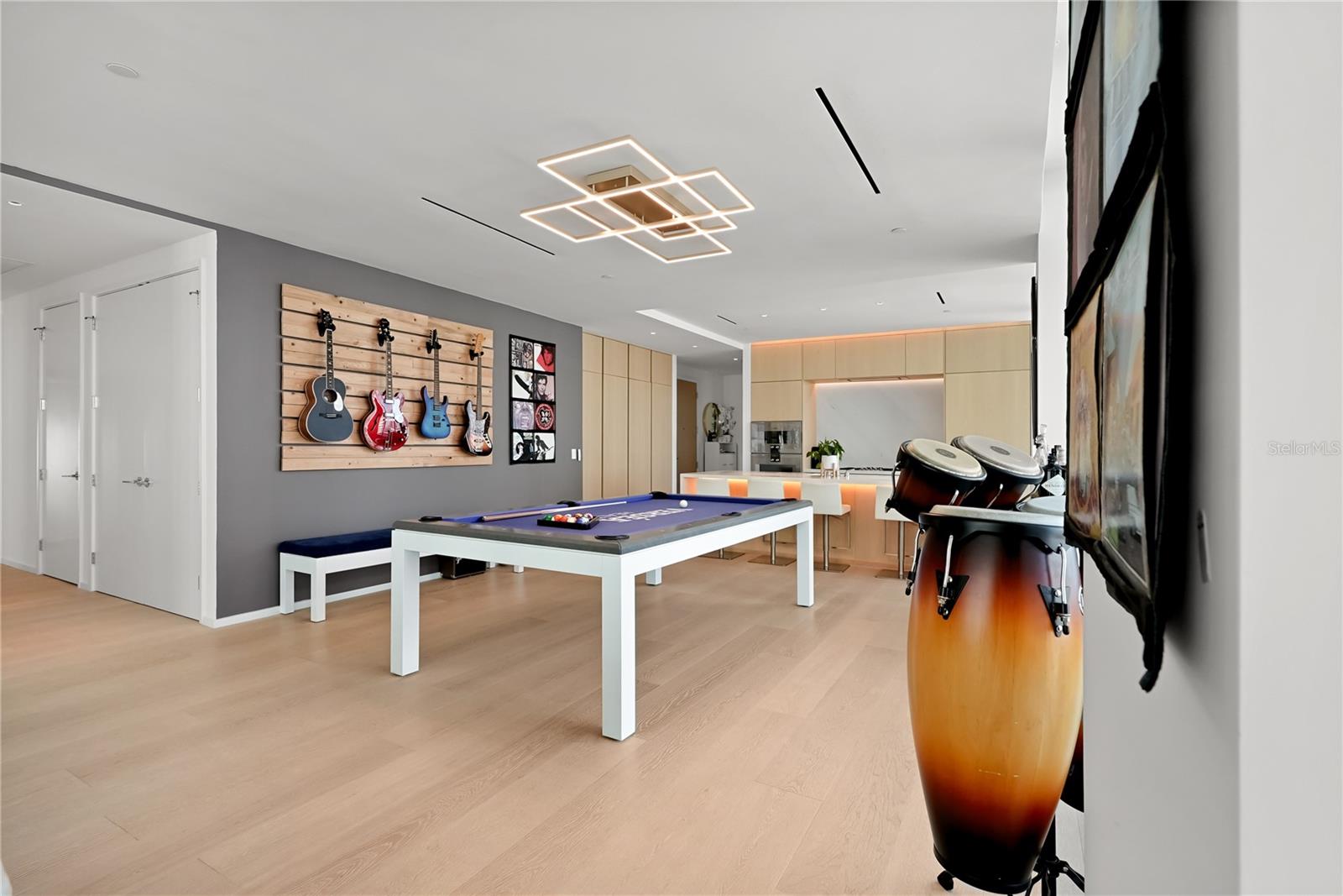 1000 WATER STREET CONDOMINIUM - Residential Lease