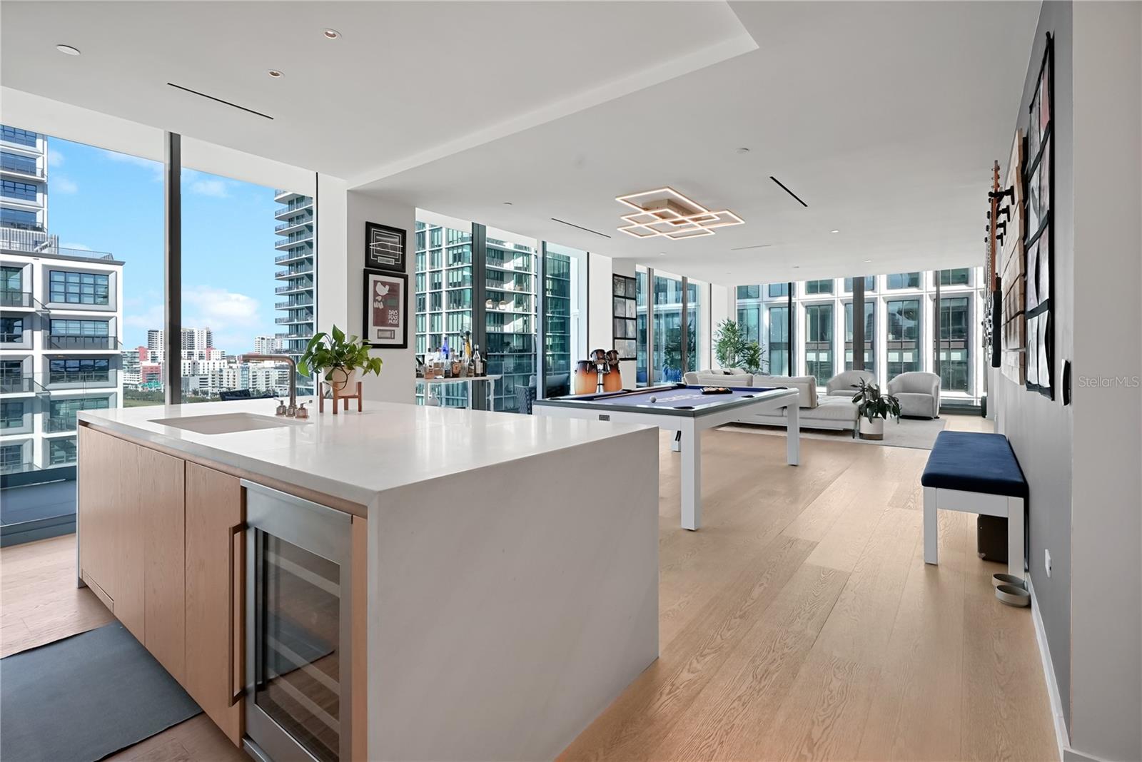 1000 WATER STREET CONDOMINIUM - Residential Lease