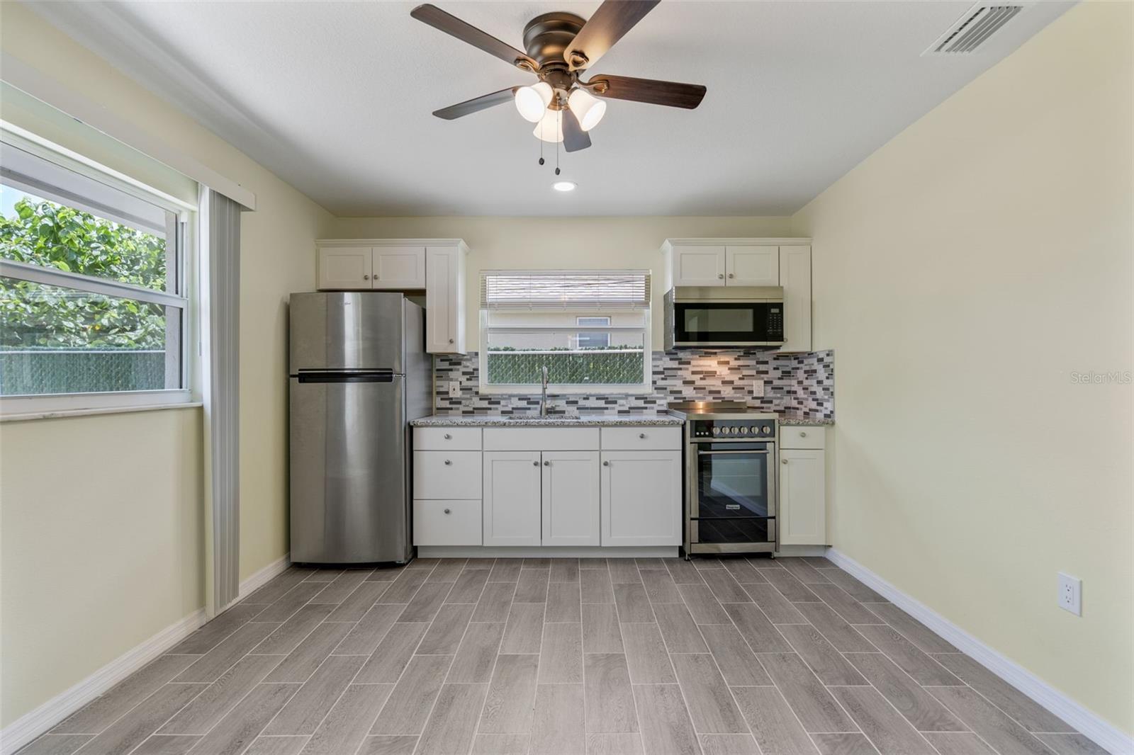 WARM MINERAL SPGS - Residential Lease