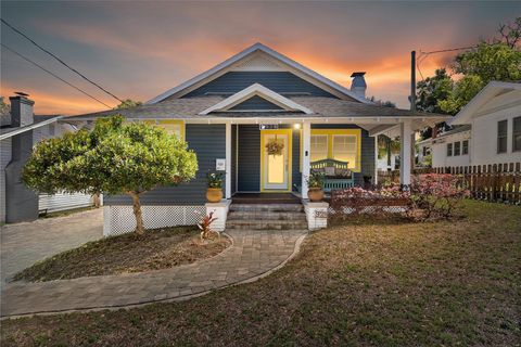 Photo of 939 Lexington Street, Lakeland, FL 33801 (MLS # TB8498448)