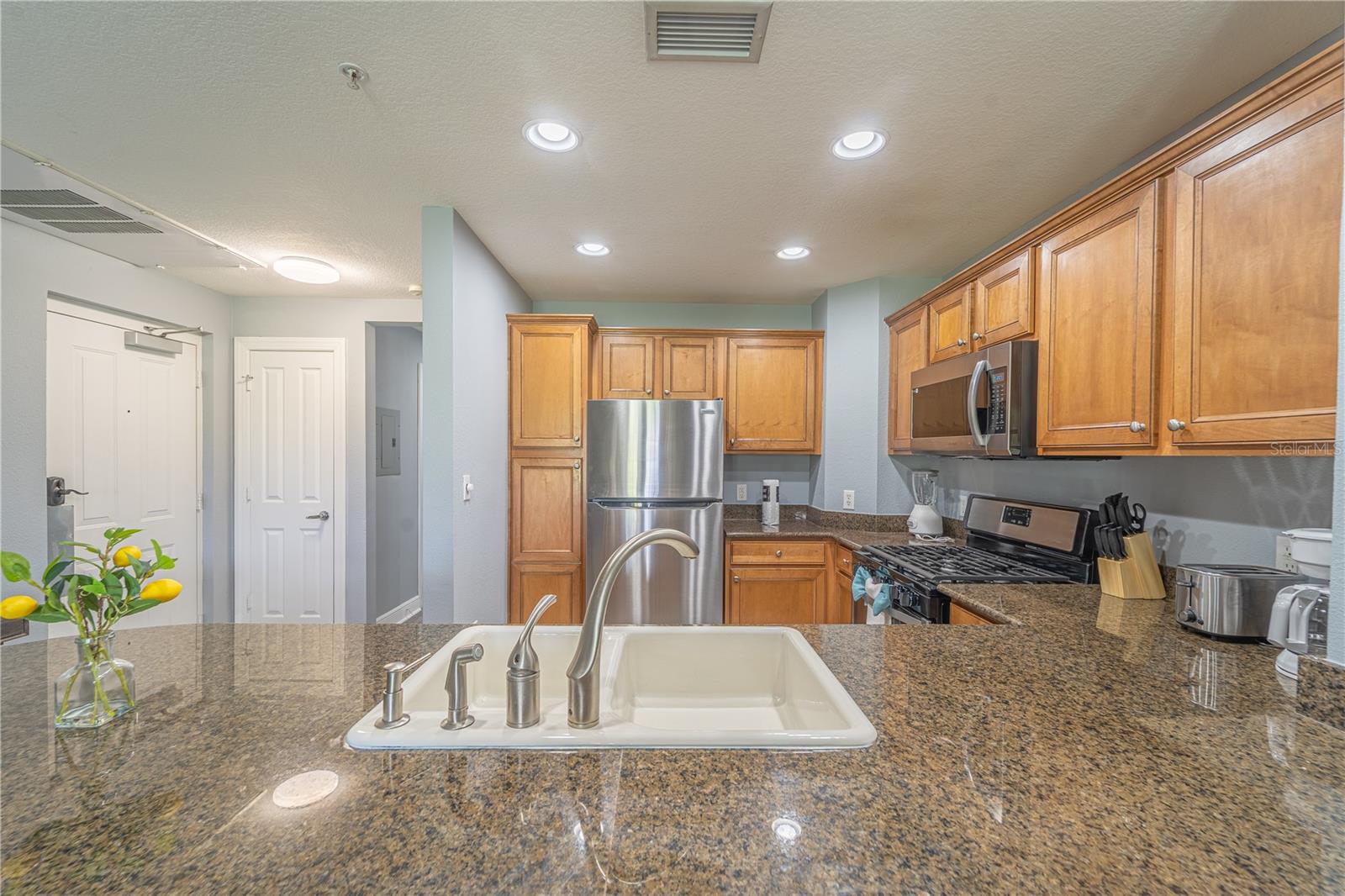 HERITAGE CROSSING CONDO PH 9 - Residential Lease