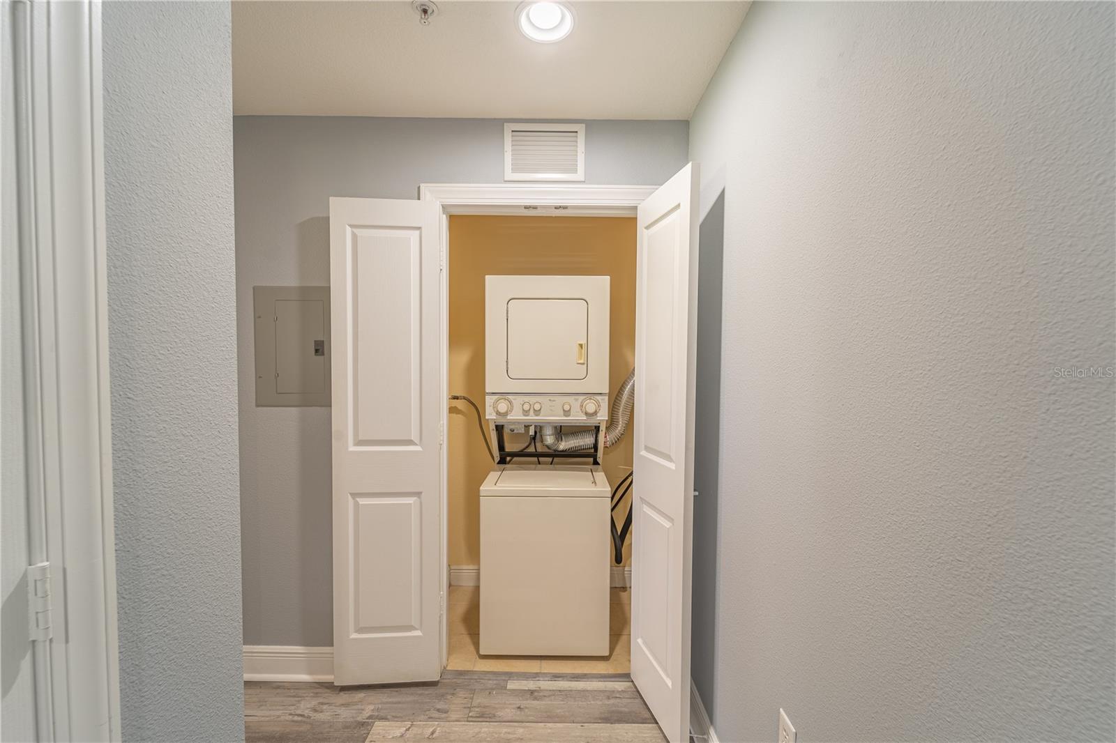 HERITAGE CROSSING CONDO PH 9 - Residential Lease