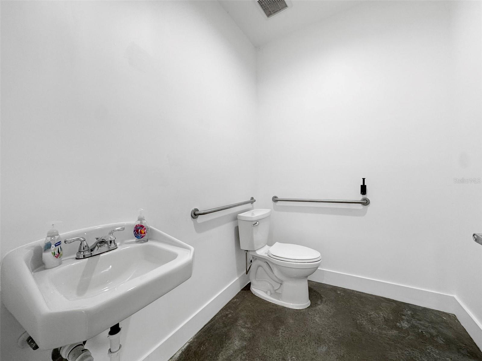 EDGEWATER ESTATES - Commercial Sale