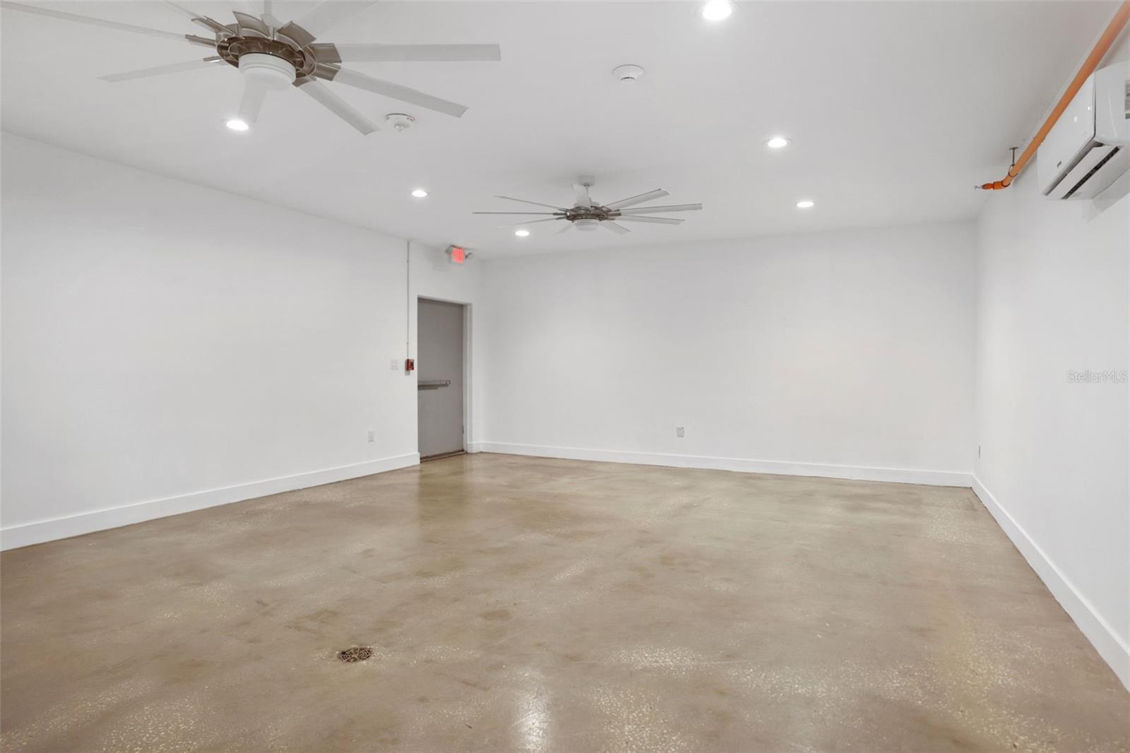 EDGEWATER ESTATES - Commercial Sale